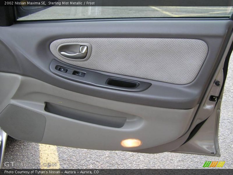 Sterling Mist Metallic / Frost 2002 Nissan Maxima SE