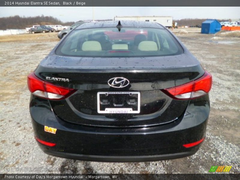 Black / Beige 2014 Hyundai Elantra SE Sedan