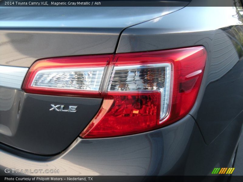 Magnetic Gray Metallic / Ash 2014 Toyota Camry XLE