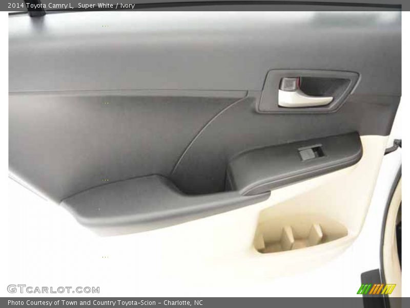 Super White / Ivory 2014 Toyota Camry L