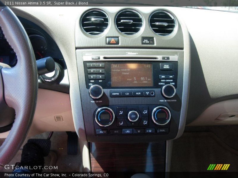 Super Black / Blond 2011 Nissan Altima 3.5 SR