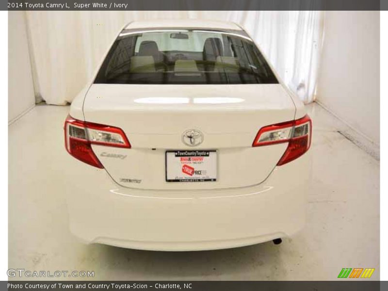 Super White / Ivory 2014 Toyota Camry L