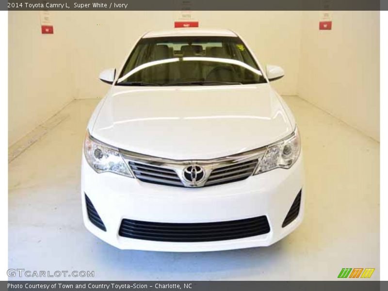 Super White / Ivory 2014 Toyota Camry L