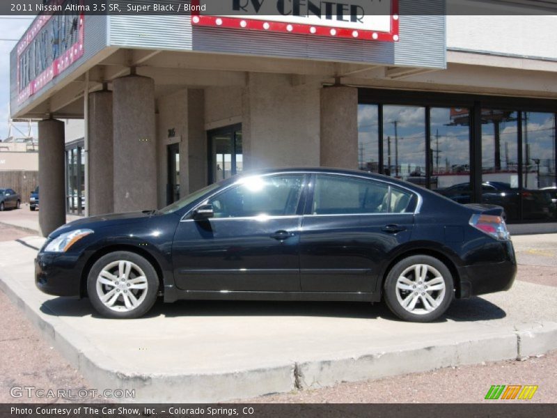 Super Black / Blond 2011 Nissan Altima 3.5 SR