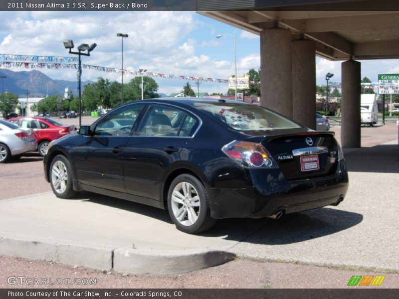 Super Black / Blond 2011 Nissan Altima 3.5 SR