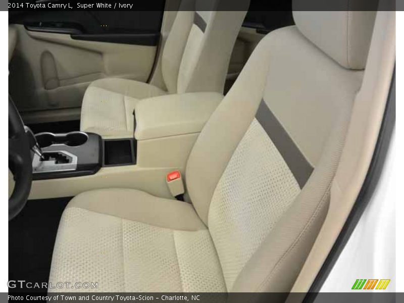 Super White / Ivory 2014 Toyota Camry L