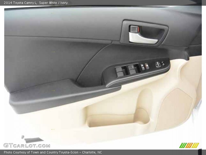 Super White / Ivory 2014 Toyota Camry L
