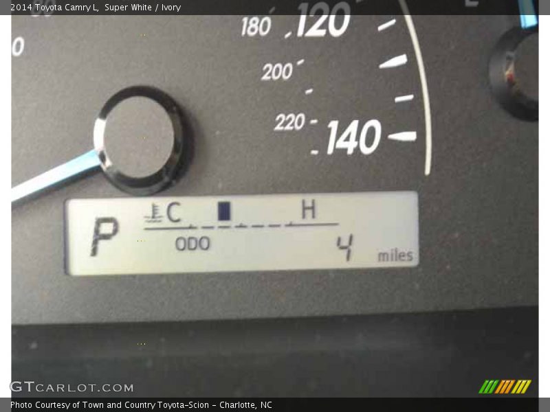 Super White / Ivory 2014 Toyota Camry L