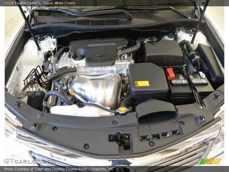 Super White / Ivory 2014 Toyota Camry L