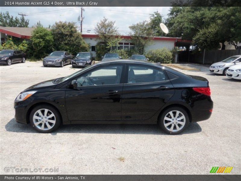Ultra Black / Gray 2014 Hyundai Accent GLS 4 Door