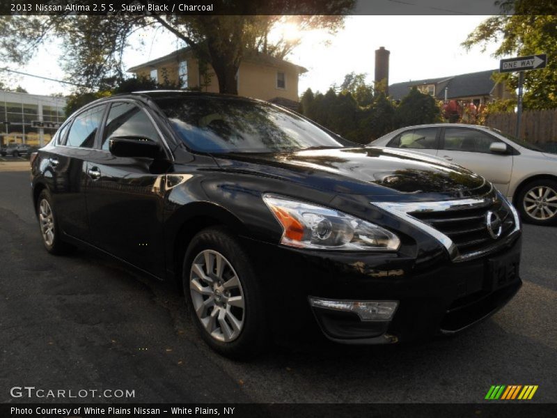 Super Black / Charcoal 2013 Nissan Altima 2.5 S