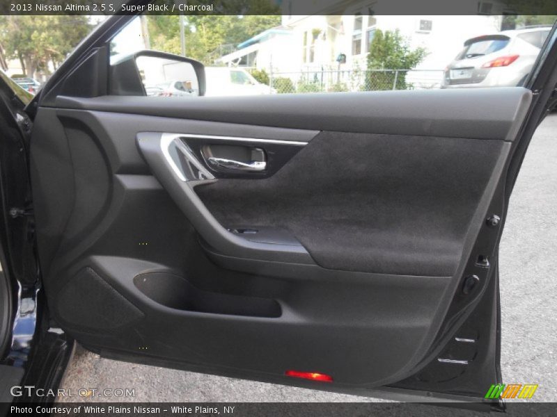 Super Black / Charcoal 2013 Nissan Altima 2.5 S