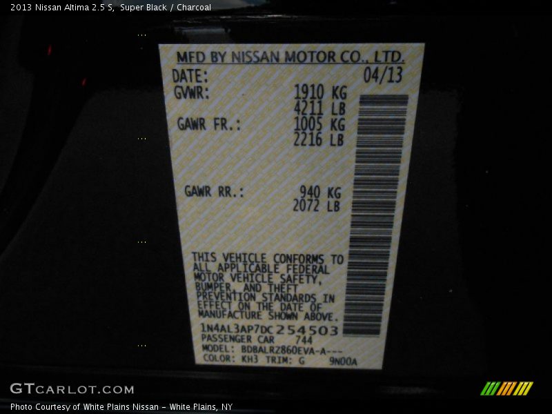 Super Black / Charcoal 2013 Nissan Altima 2.5 S