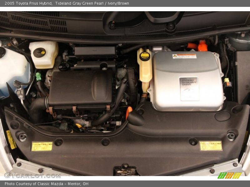Tideland Gray Green Pearl / Ivory/Brown 2005 Toyota Prius Hybrid