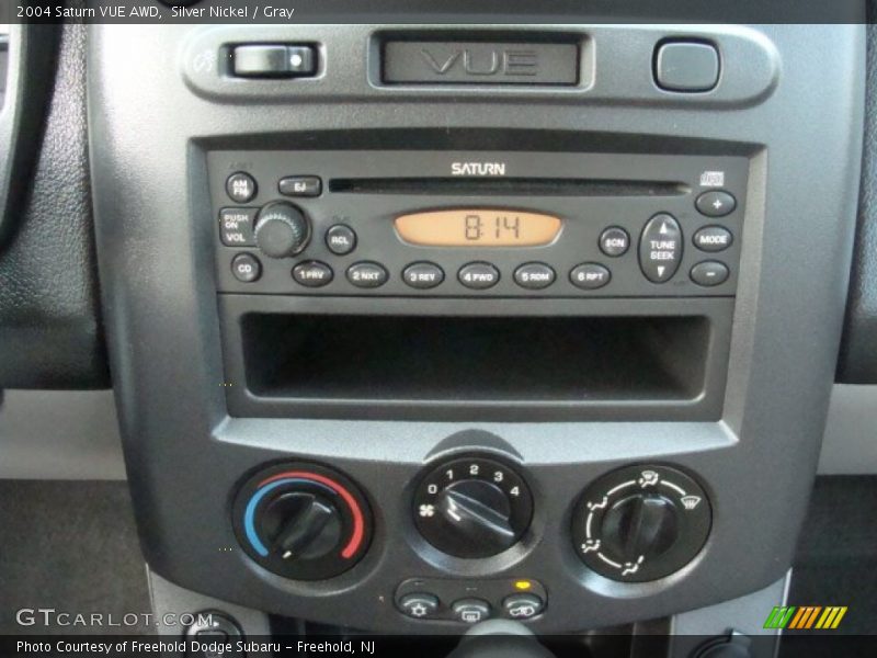 Silver Nickel / Gray 2004 Saturn VUE AWD