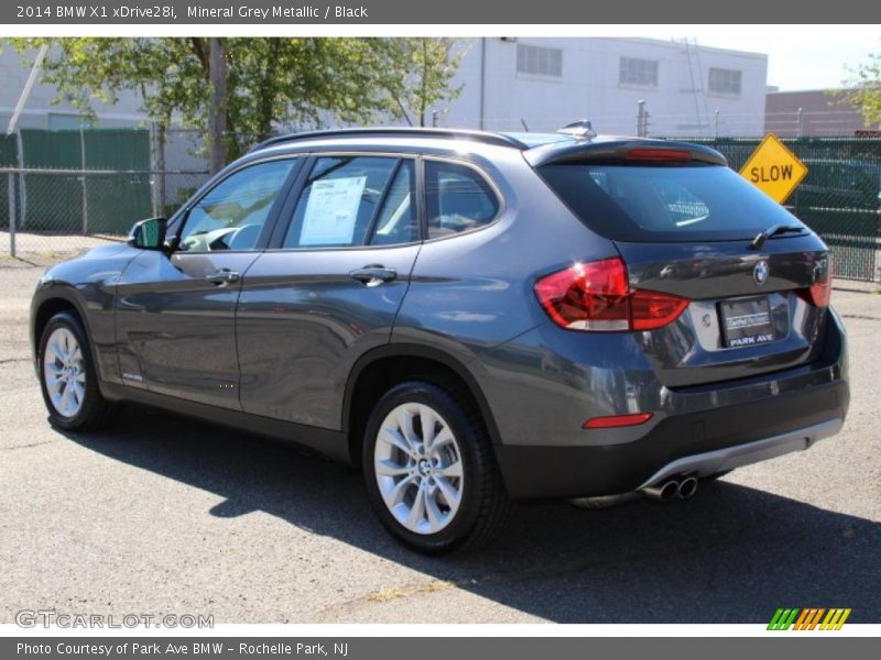 Mineral Grey Metallic / Black 2014 BMW X1 xDrive28i