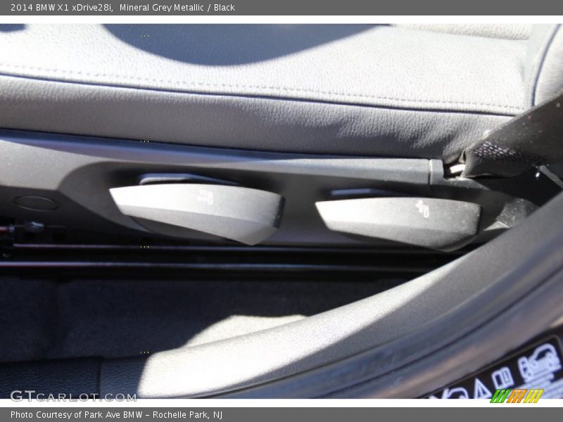 Mineral Grey Metallic / Black 2014 BMW X1 xDrive28i