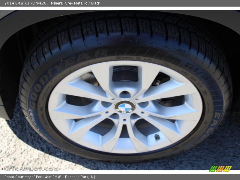 Mineral Grey Metallic / Black 2014 BMW X1 xDrive28i