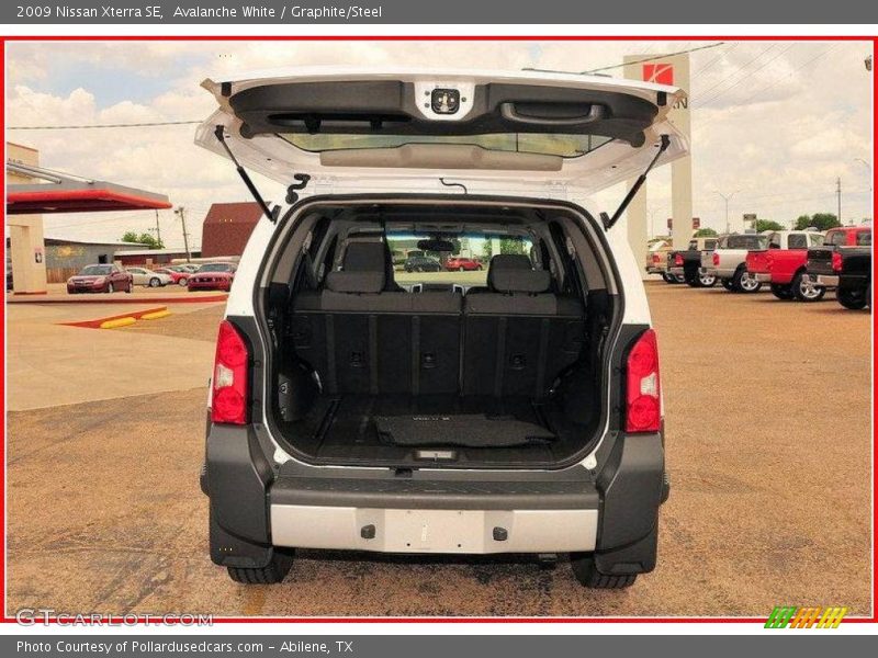 Avalanche White / Graphite/Steel 2009 Nissan Xterra SE