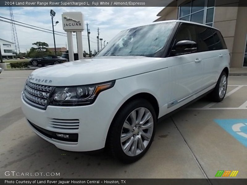 Fuji White / Almond/Espresso 2014 Land Rover Range Rover Supercharged L