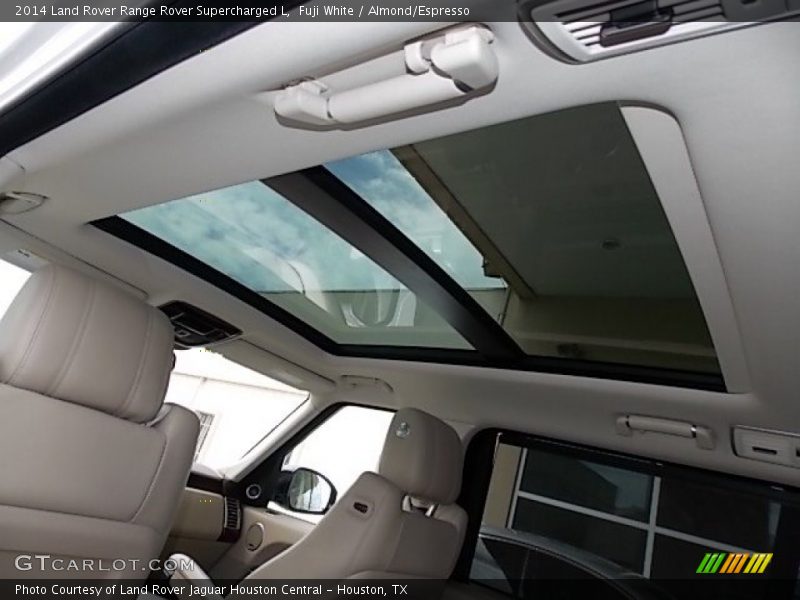 Fuji White / Almond/Espresso 2014 Land Rover Range Rover Supercharged L
