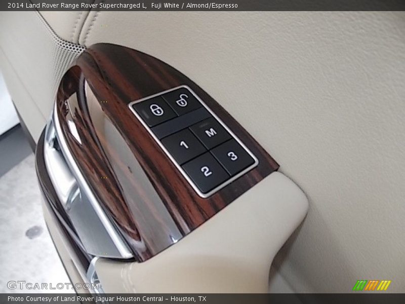 Fuji White / Almond/Espresso 2014 Land Rover Range Rover Supercharged L