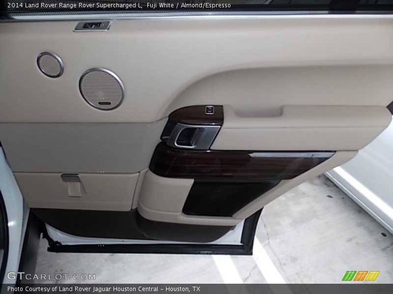 Fuji White / Almond/Espresso 2014 Land Rover Range Rover Supercharged L