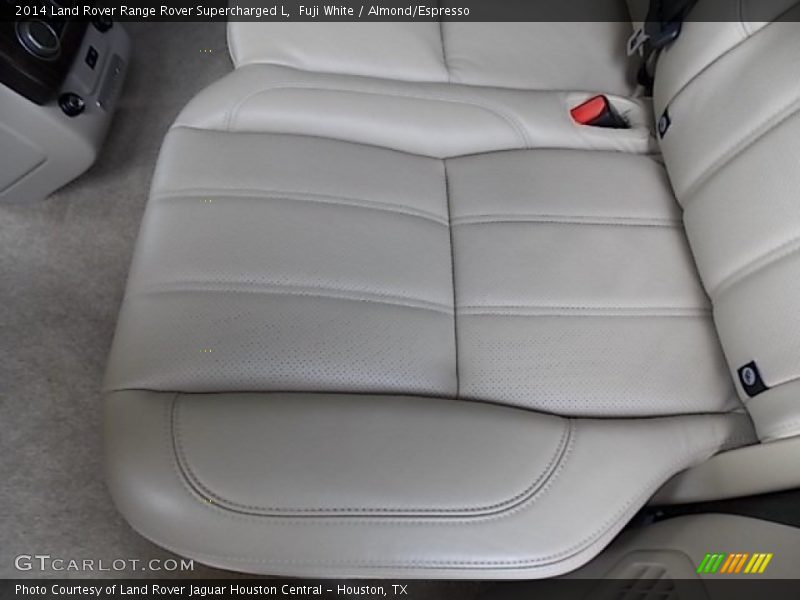Fuji White / Almond/Espresso 2014 Land Rover Range Rover Supercharged L