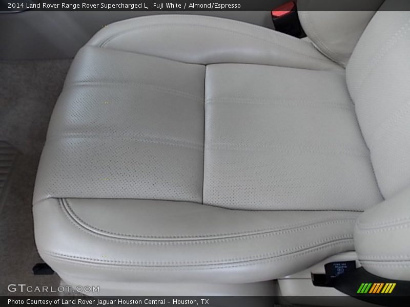 Fuji White / Almond/Espresso 2014 Land Rover Range Rover Supercharged L
