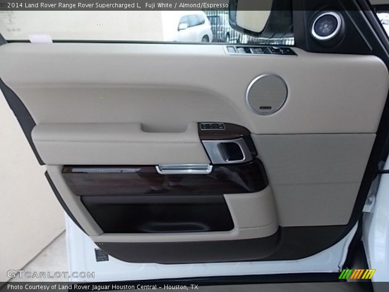 Fuji White / Almond/Espresso 2014 Land Rover Range Rover Supercharged L