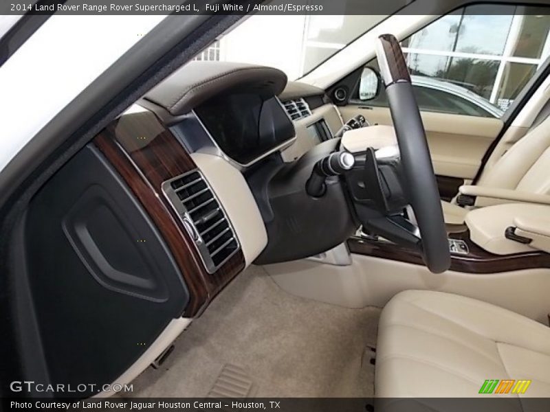 Fuji White / Almond/Espresso 2014 Land Rover Range Rover Supercharged L