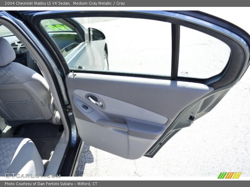 Medium Gray Metallic / Gray 2004 Chevrolet Malibu LS V6 Sedan