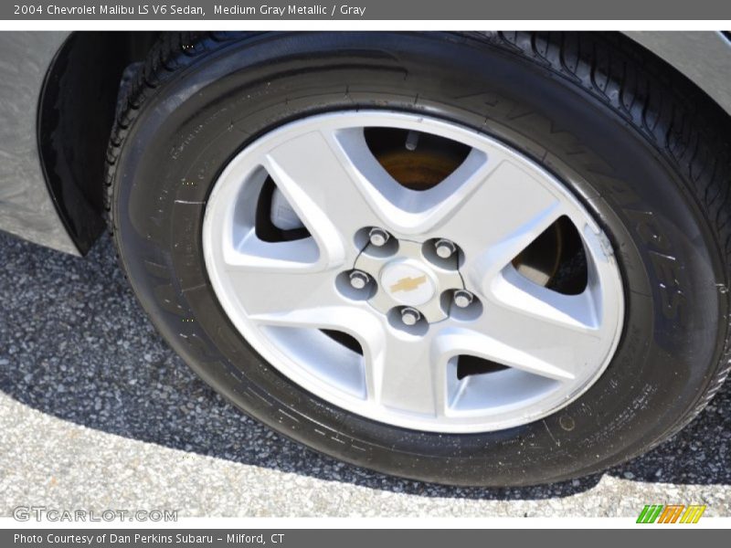 Medium Gray Metallic / Gray 2004 Chevrolet Malibu LS V6 Sedan
