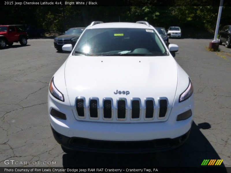 Bright White / Black 2015 Jeep Cherokee Latitude 4x4