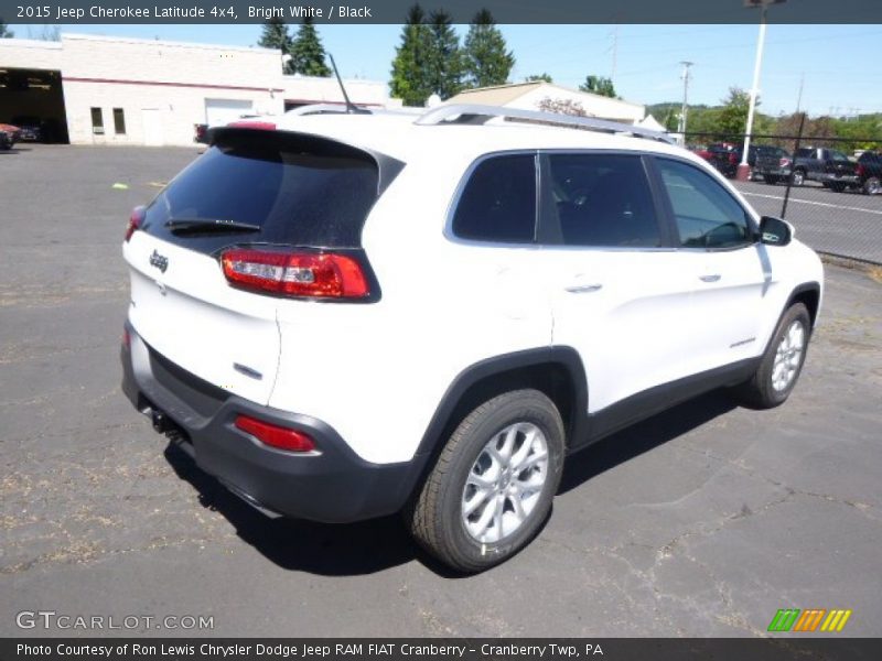 Bright White / Black 2015 Jeep Cherokee Latitude 4x4
