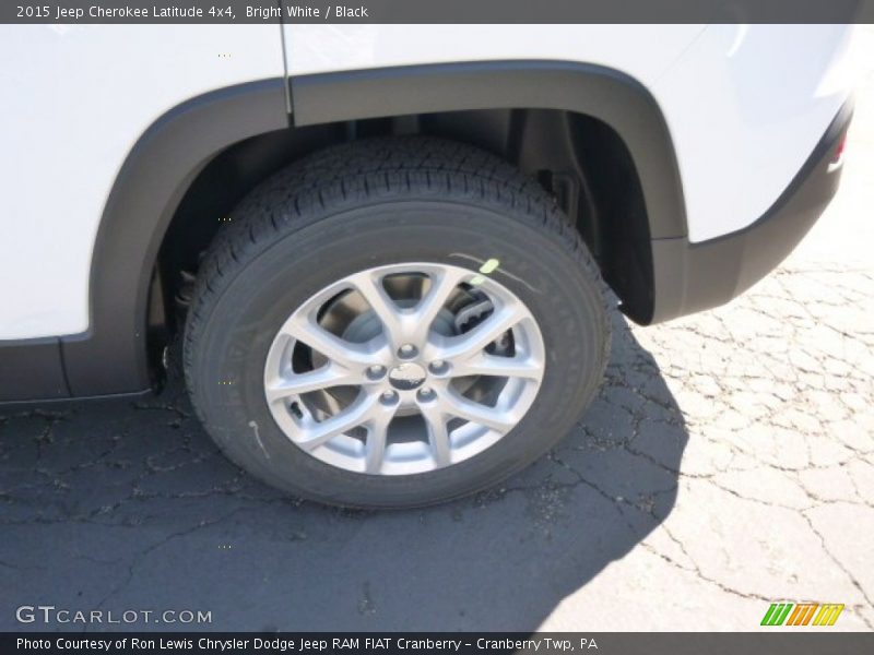 Bright White / Black 2015 Jeep Cherokee Latitude 4x4