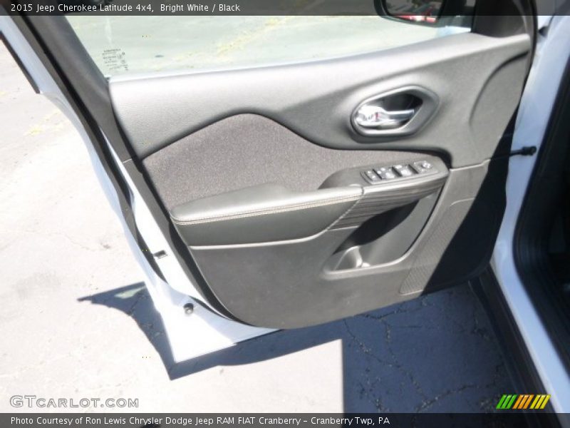 Bright White / Black 2015 Jeep Cherokee Latitude 4x4