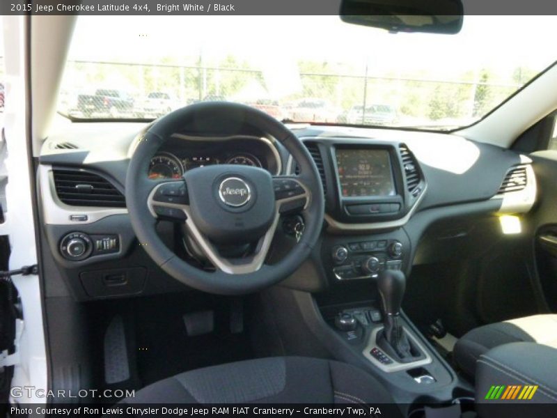 Bright White / Black 2015 Jeep Cherokee Latitude 4x4