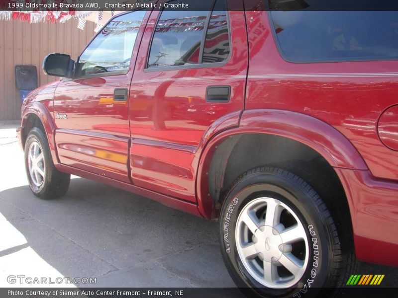 Cranberry Metallic / Graphite 1999 Oldsmobile Bravada AWD