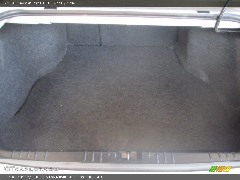 White / Gray 2009 Chevrolet Impala LT