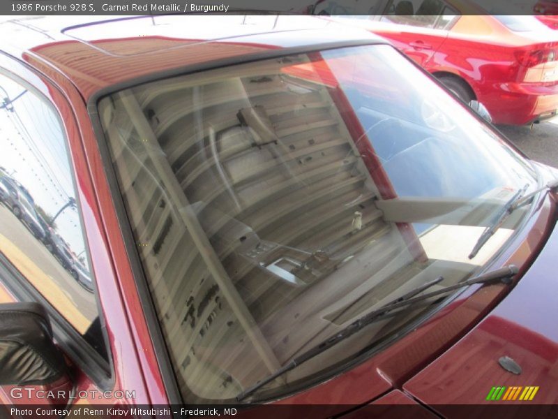 Garnet Red Metallic / Burgundy 1986 Porsche 928 S