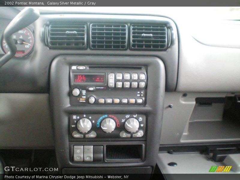 Galaxy Silver Metallic / Gray 2002 Pontiac Montana