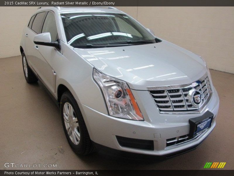 Radiant Silver Metallic / Ebony/Ebony 2015 Cadillac SRX Luxury