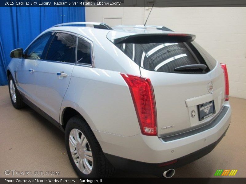 Radiant Silver Metallic / Ebony/Ebony 2015 Cadillac SRX Luxury