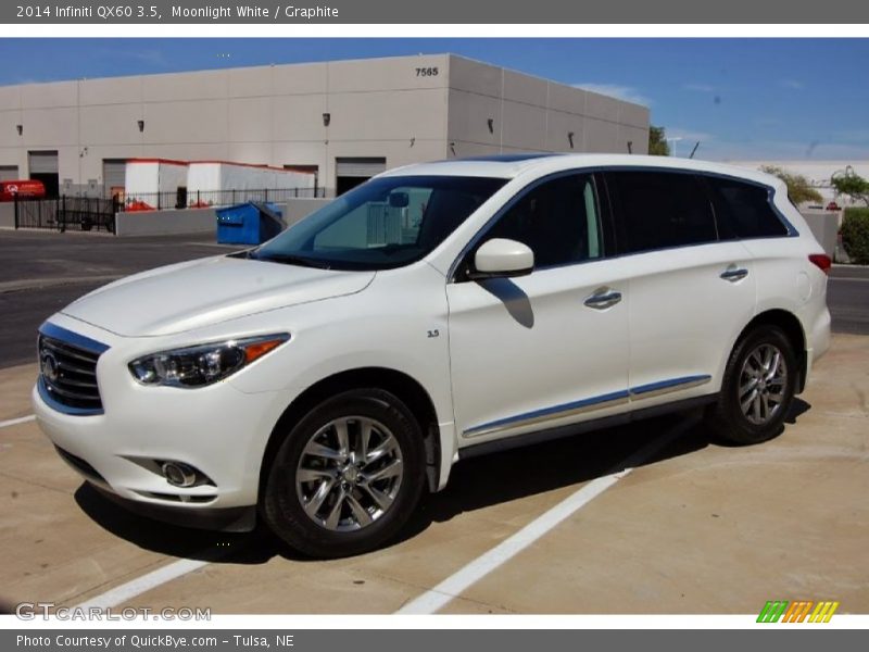 Front 3/4 View of 2014 QX60 3.5