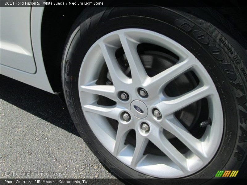 White Suede / Medium Light Stone 2011 Ford Fusion S