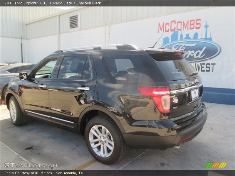 Tuxedo Black / Charcoal Black 2015 Ford Explorer XLT