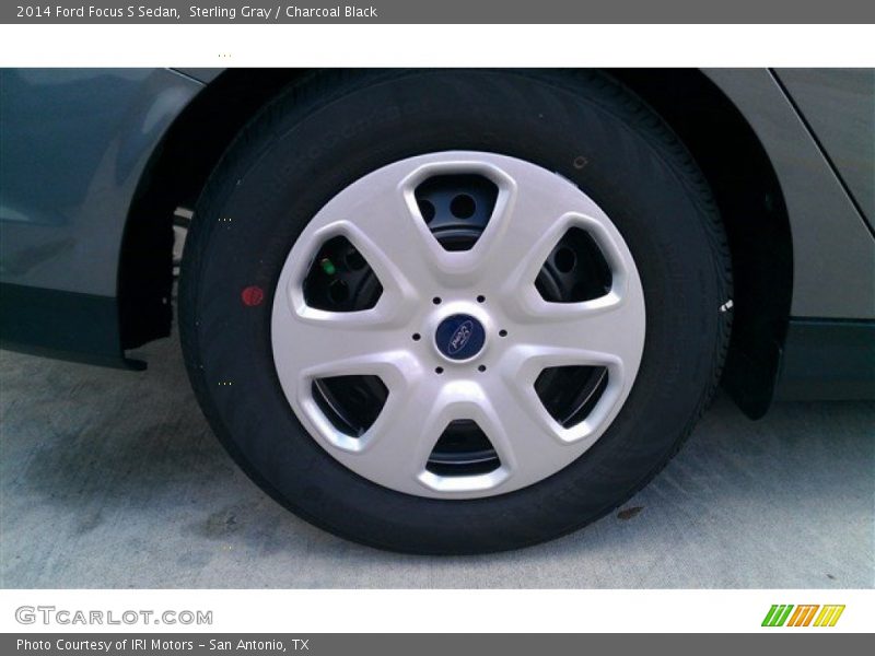 Sterling Gray / Charcoal Black 2014 Ford Focus S Sedan
