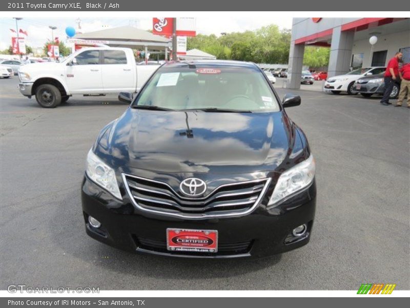 Black / Ash 2011 Toyota Camry XLE