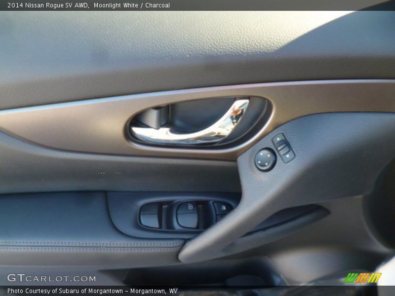 Moonlight White / Charcoal 2014 Nissan Rogue SV AWD